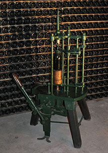 corking machine
